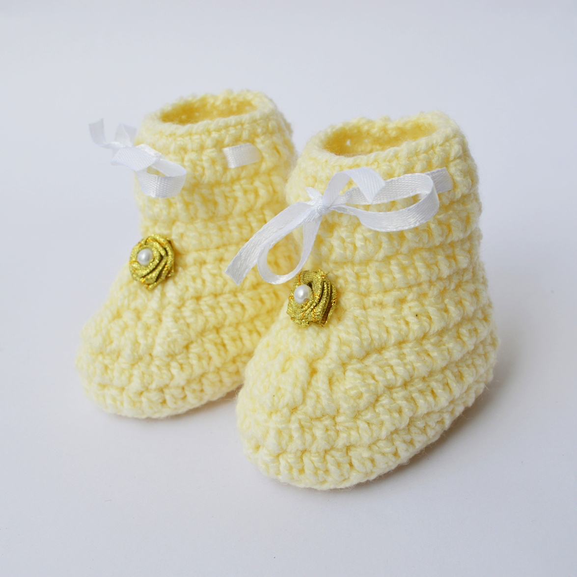 Crochet Baby Booties - Cream with gold flower
