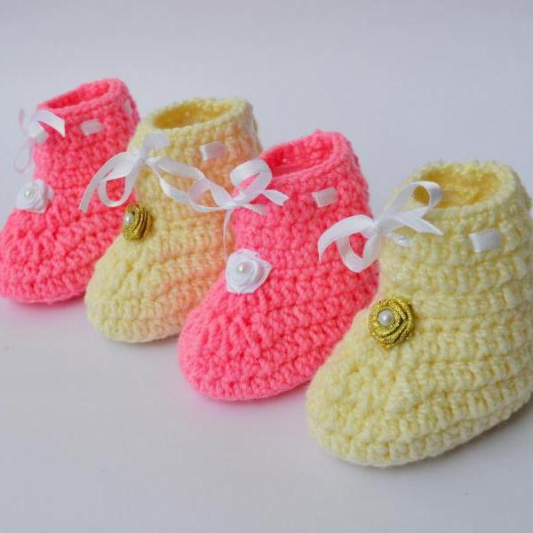 Combo of Cream and pink baby booties